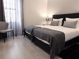 Riversuites