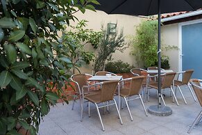 Riversuites