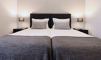 Riversuites
