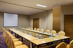 Hariston Hotel & Suites