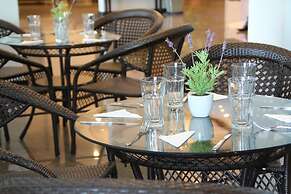 Aroma Hotel