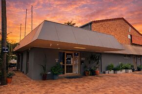 Sugar Country Motor Inn