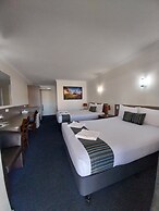 Sugar Country Motor Inn