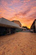 Sugar Country Motor Inn