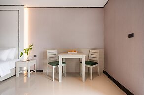 Manhattan Pattaya Hotel