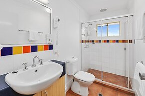 Browns Plains Motor Inn