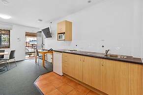 Browns Plains Motor Inn