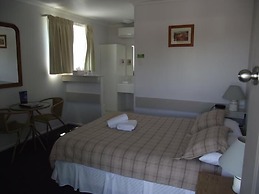 River Park Motor Inn