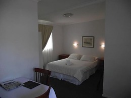 River Park Motor Inn