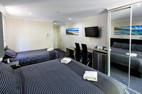 Dolphin Shores