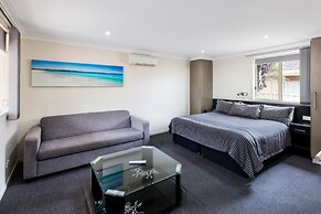 Dolphin Shores