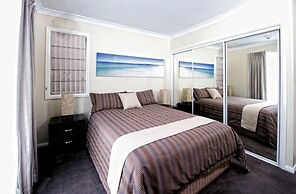 Dolphin Shores