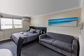 Dolphin Shores