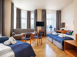 Kosmopolita Rooms