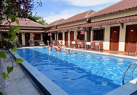 Makara Bungalows