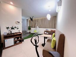 Oak Tree Urban Jakarta