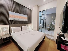 Oak Tree Urban Jakarta