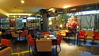 Amaroossa Cosmo Jakarta