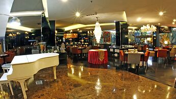 Amaroossa Cosmo Jakarta