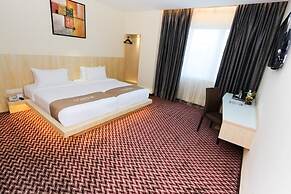 Metro Hotel