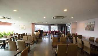 Metro Hotel
