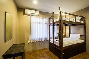 Pak-Up Hostel