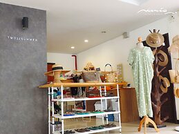 Naris Art Hotel