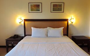 Naris Art Hotel
