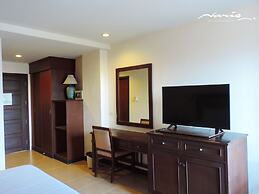 Naris Art Hotel