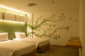 The 5 Elements Hotel