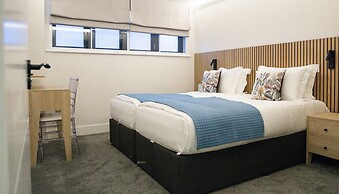 The Pillar Hotel