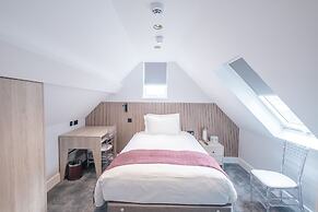 The Pillar Hotel