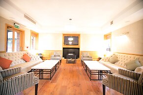 The Pillar Hotel