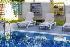 Mene City Hotel