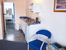 Golden Glow Motel