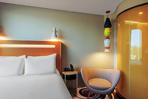 ADGE Hotel & Residences
