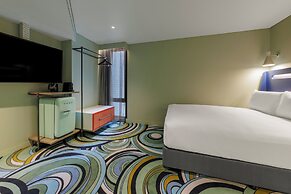 ADGE Hotel & Residences