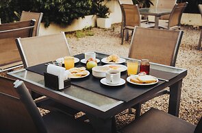 Cyan Recoleta Hotel