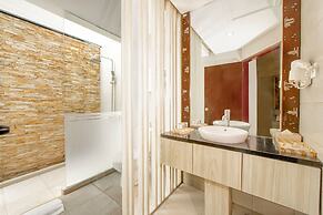 Aruna Senggigi