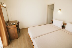 Du Lac Hotel