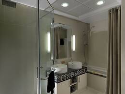 DAMAC Maison Mall Street