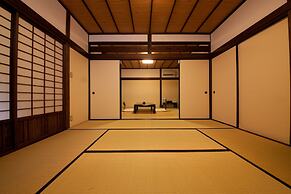 Yufuin Gettouan