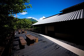 Yufuin Gettouan