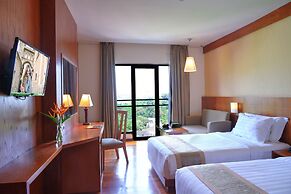 Oak Tree Emerald Hotel & Conventions Semarang