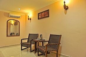 Penarak Bamboo Beach Motel