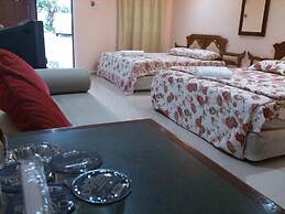 Penarak Bamboo Beach Motel