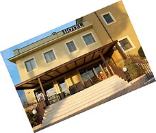 GigaHotel
