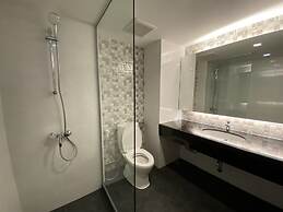 The One Hotel Bay Breeze Pattaya
