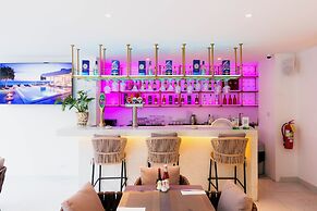 The One Hotel Bay Breeze Pattaya