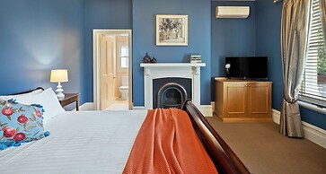 Clydesdale Manor
